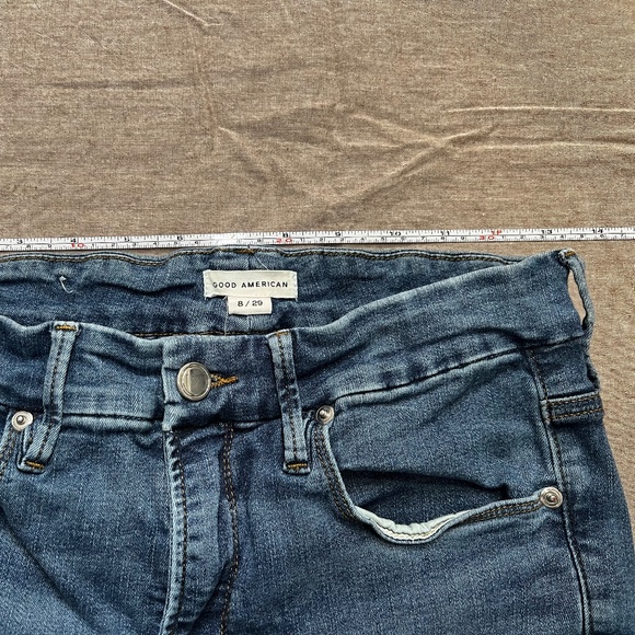 Good American Straight Leg Jean - Picture 6 of 9